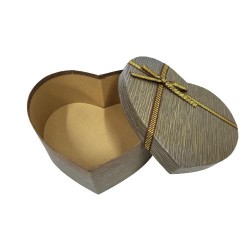 Altın Fiyonlu Kalp Şekilli Hediye Kutusu 14x16x6cm - Thumbnail